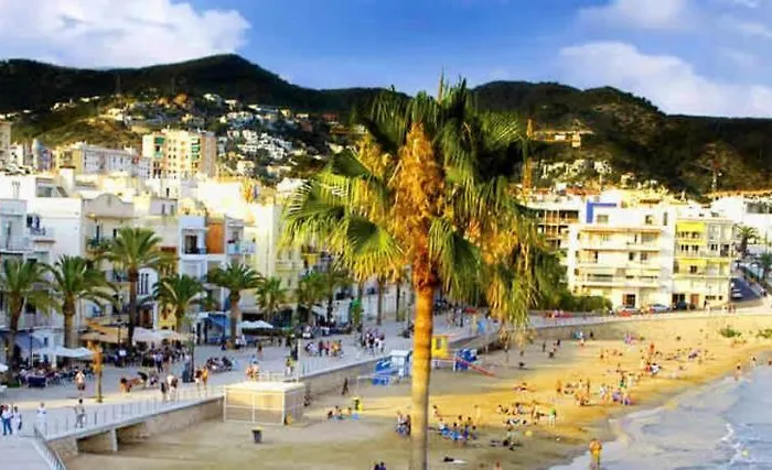 Sol & Relax En Centro, Sitges. Апартаменты Сиджес